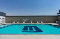 Aloft Riyadh - Pools
