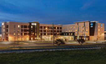 Tru by Hilton Williamsville Buffalo Airport
