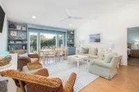 2Br2BA Poolside. 15% Discount for June/July Weekly Rentals.  Great for Families!