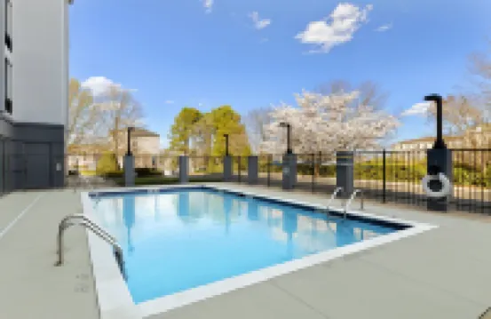 สปาร์คโดย Hilton Greensboro โรงแรมในกรีนสโบโร