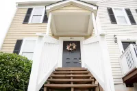 Beautiful 2 Bedroom Townhouse in Marietta Hotels near Whitaker Park