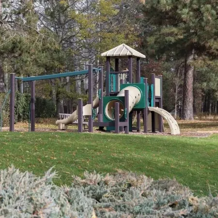 Golf Course View Condo • Quick Walk to Downtown Leavenworth & Resort Pools!