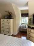 CATSKILLS Modern Cabin Brookside