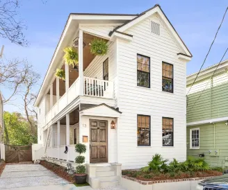 The Charleston Suite: the Harper Suite