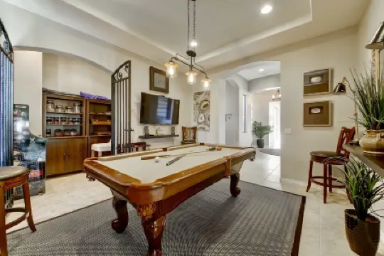 Walk to Coachella & Stage Coach: Private Pool, Spa, Firepit, Pool Table, Casita