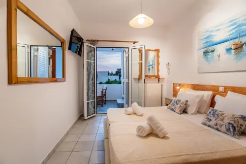 Two-Bedroom Apartment (6-7 Adults) First Floor