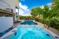 5% Off Any Booking Through Jan 31, 2026! Canal Front/Private Pool/Hot Tub/Dock!