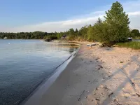 Lake Charlevoix Family Resort ~ 3 Houses ~ Perfect Retreat For Families! Hotels in Eveline Township