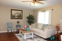 Open Heated Pool Home with 2 car garage Các khách sạn ở Sarasota Springs