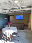 Lakeside Lodging @ The PlazaCozy 2 Bed- 2 Bath Nestled near the Lake Region