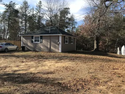 Saint Helen Cabin