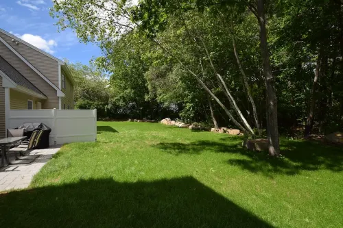 Exceptional Year Round Rental 1/4 Mile To Short Sands Beach & Downtown York