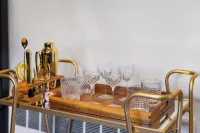 New! 3Bedroom Gem 15 Minutes to NYC with Fast WiFi, AC, Sleeps 9 Guests