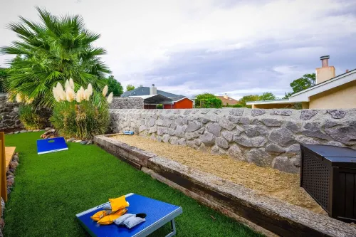 Desert Pool Oasis located in the heart of Las Cruces