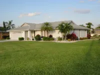 Gulf Access Home with Private Boat Dock in quiet neighborhood