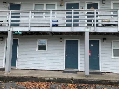 Saba Cedarwood Experience Hotels in Plattsburgh