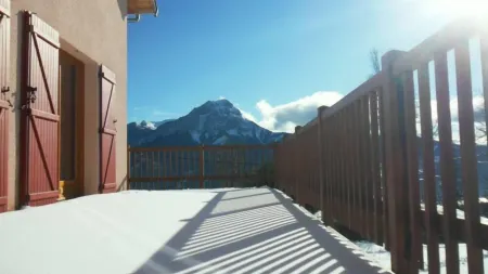 Saint Apollinaire: House / Villa - Saint-Apollinaire Отели в г. Сент-Аполлинер