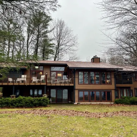 Beautiful Craftsman Style Lake Home
