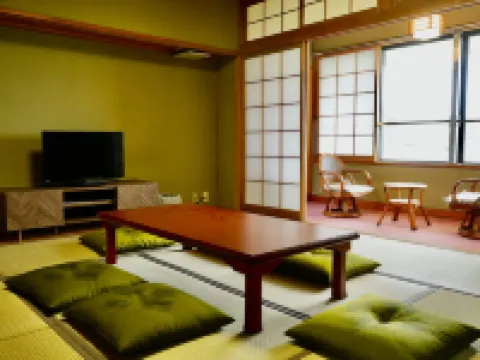 Primitive Hut Natsumi's House Hotels in Oarai