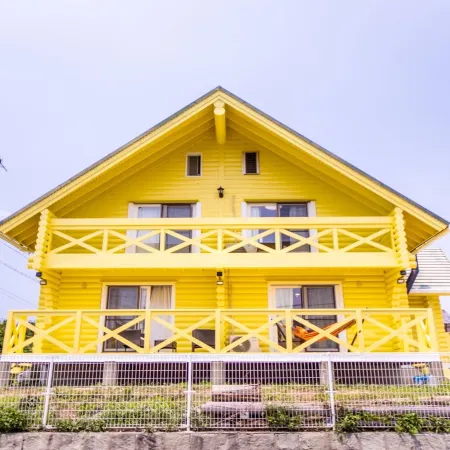 Awaji Large Log House in Goshiki 2