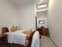 Gedhong Hostel