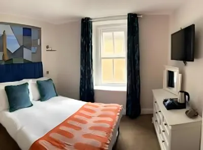Black Swan Hotels in 