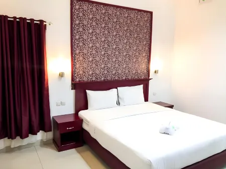 Grand Majang Hotel Ternate Отели в г. West Tanah Tinggi