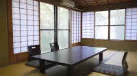 Momoyama Hôtels à : Fuefuki