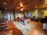 Wilstone Lodge-Pool&Lake Access-Secluded Bliss-Walk to Waterfalls