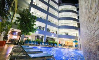 Portobelo Plaza de las Americas