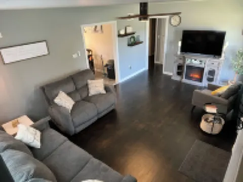 Cozy 2-Bedroom Home Near McPherson College/Park with Huge Yard- No Cleaning Fees Hotels in McPherson