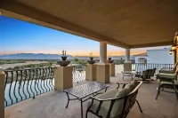 Waterfront  Pool  Spa  Views  Dock  7 bd