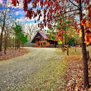 Sleeps 10•Hot Tub•Pool Table•Playground•3 Kings• Fire Pit•Boat Parking