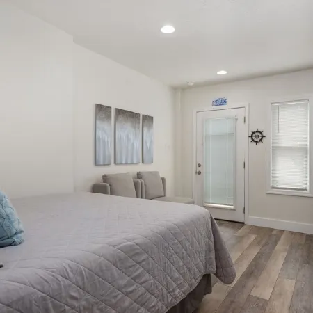 Kill Devil Hills Studio, Walk to Beach, Cozy Obx Getaway