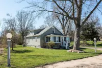 Fonda Lake Bungalow