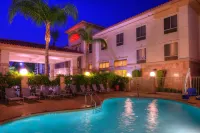 Hampton Inn & Suites Ontario - Rooftop Pools