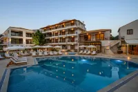 Elisso Boutique Hotel - piscina
