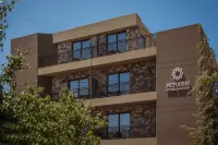 Petousis Hotel & Suites