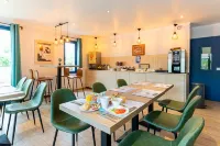 Kyriad Chantilly Nord - Saint-Maximin Hotels in Villers-Saint-Paul