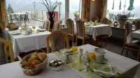 Gästehaus Talblick Baiersbronn - Breakfast