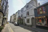 Mucky Duck House - Central- by Brighton Holiday Lets