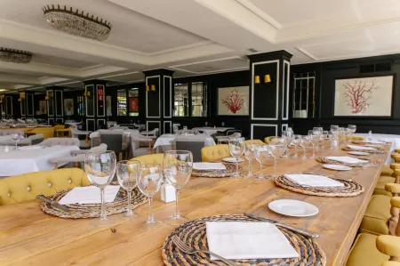 Hotel Almirante Отели в г. Сан-Хуан-де-Аликанте