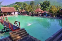 Kampung Pa’Go Resort Ciwidey Hôtels à : Soreang
