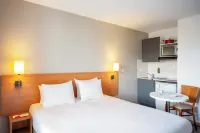 Séjours & Affaires Créteil le Magistere Hotels in Saint-Maur-des-Fosses