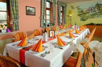 Hotel Zur Post Hotels in Lengenfeld