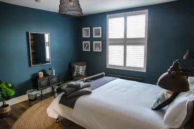 No.12 Self Check-in Apartments Hotels in Worcester District