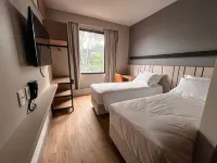 Plaza Hotel & Boulevard Convention - Vale Dos Vinhedos Hotels in Garibaldi