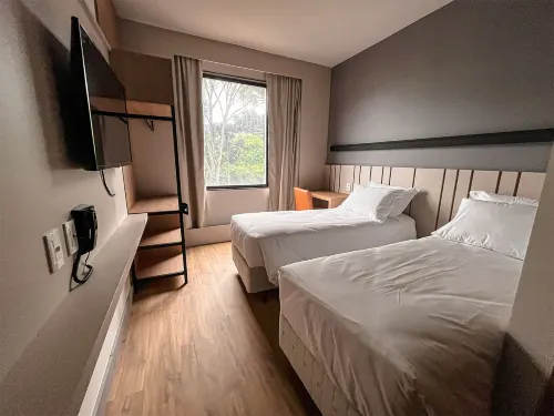 Plaza Hotel & Boulevard Convention - Vale Dos Vinhedos Hotels in Garibaldi