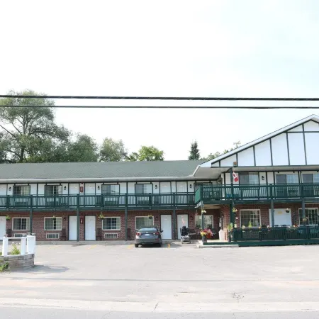 Fenelon Inn