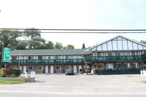 Fenelon Inn Hotels in Fenelon Falls